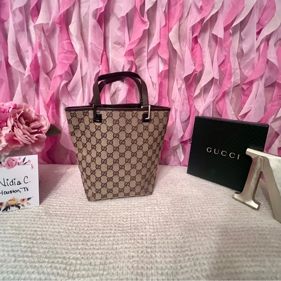 GUCCI GG Canvas Bucket Tote - Picture 1 of 16